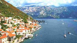 Large Lake Switzerland Port