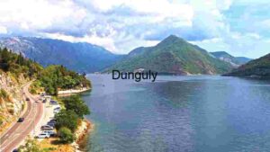 Serene Lakeside Drive