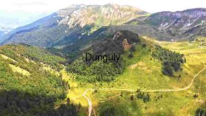 Verdant Valleys: Aerial View of Lush Mountain Landscape