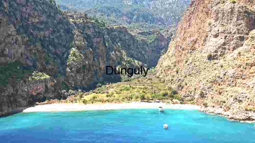 Serene Seaside Cove: A Hidden Paradise