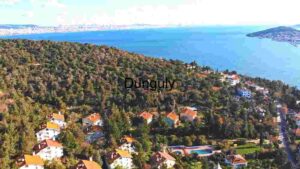 Luxury Seaside Living like Coastal Elegance