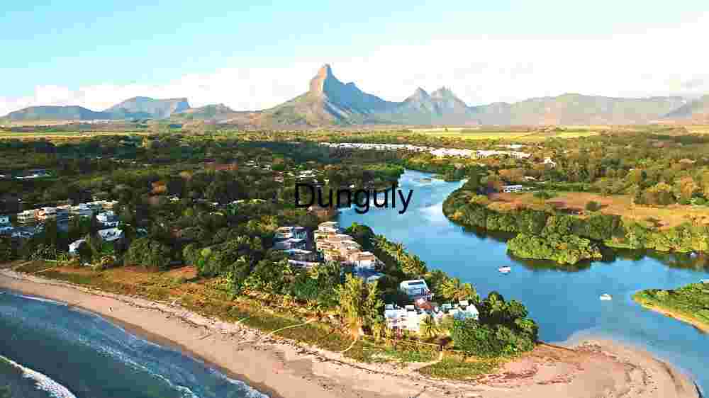 Mauritius: Coastal Beauty and Mountainous Backdrop
