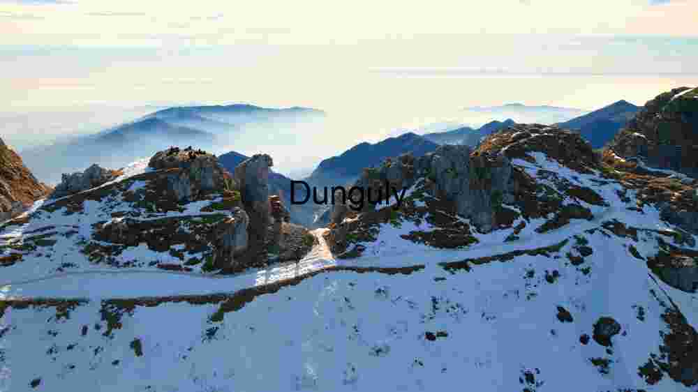 Majestic Mountain Peaks at Sunrise