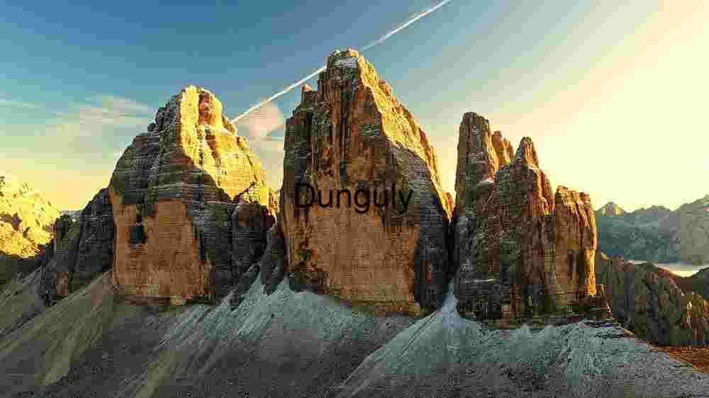 Majestic Mountain Peaks at Sunset