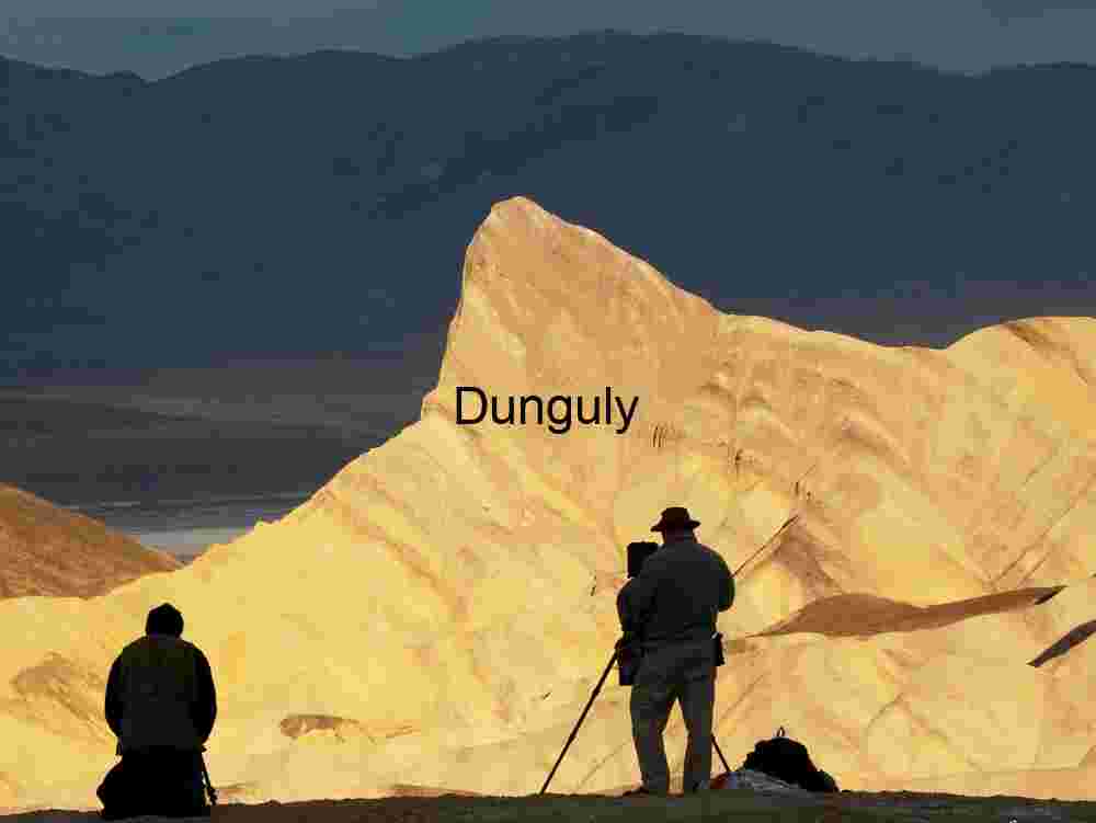 Framing the Monument: Photographers at the Edge of Light