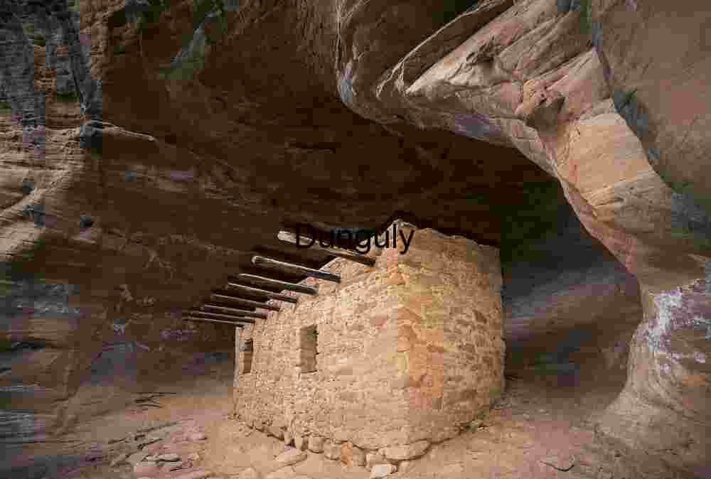 Doll House Ruin | Pristine Ancestral Puebloan Architecture