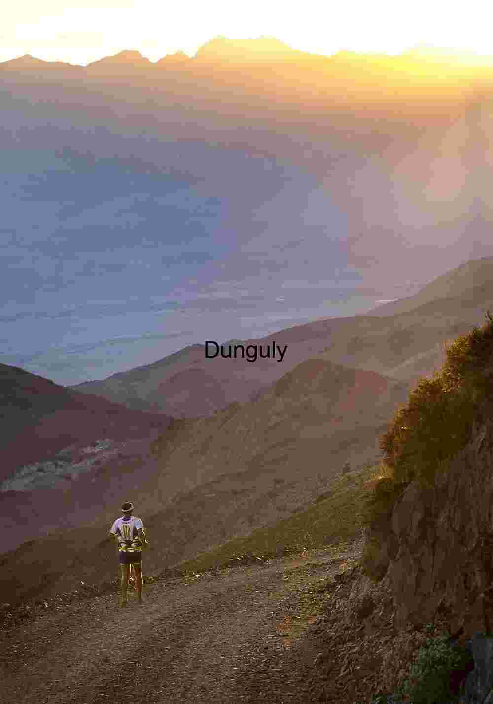 Trail Runner at Sunrise on Mountain Ridge – Endurance, Solitude, and Golden Light