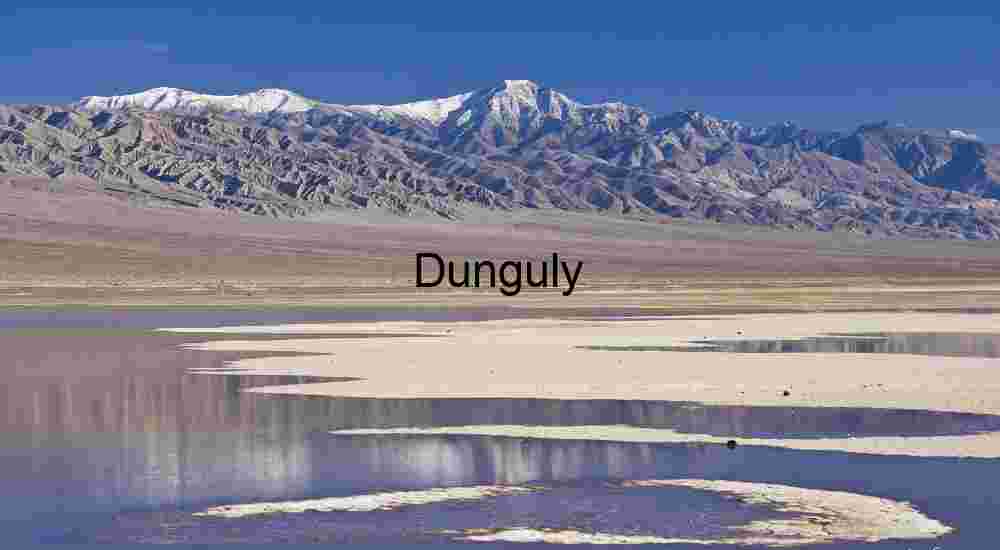 Tranquil Alpine Landscape with Mirror‑Like Water