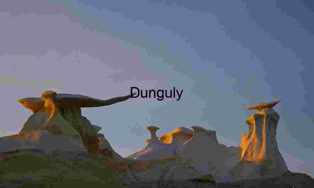 Sculptural Bisti Badlands Hoodoos | New Mexico Alien Landscape