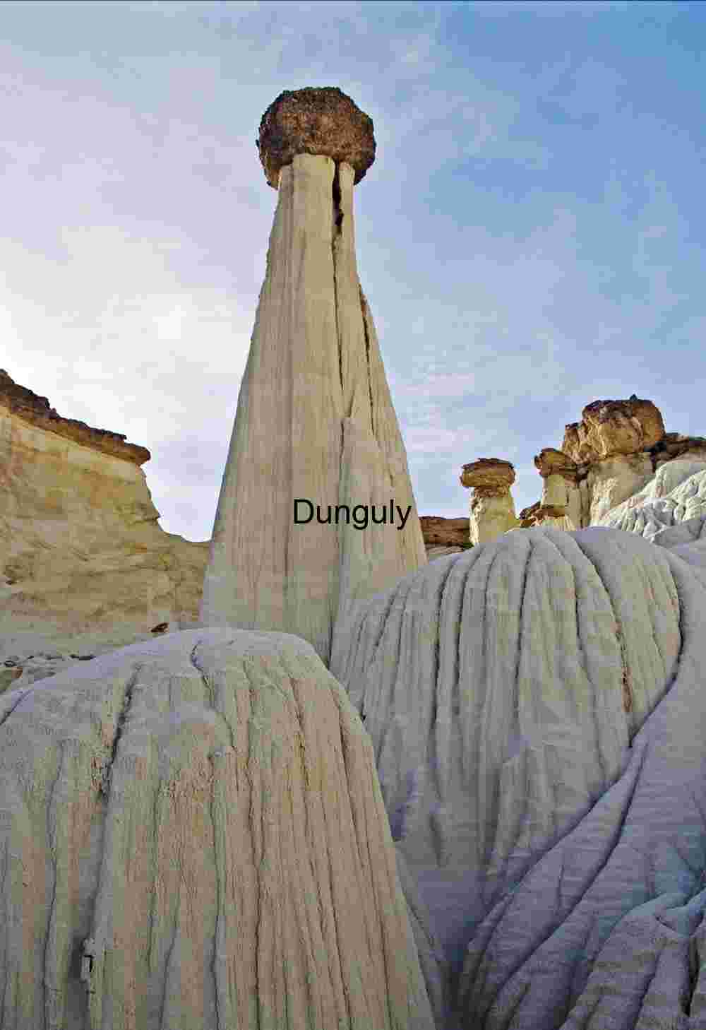 Hoodoo and brain rock at Whawheap Wash