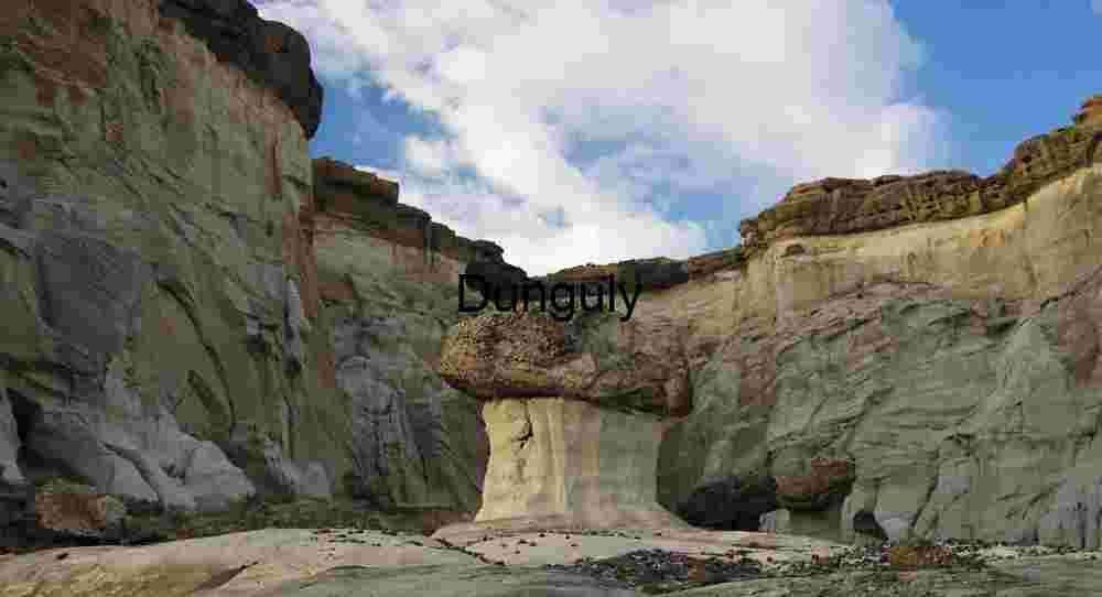 Stout Hoodoo, Wahweap Wash