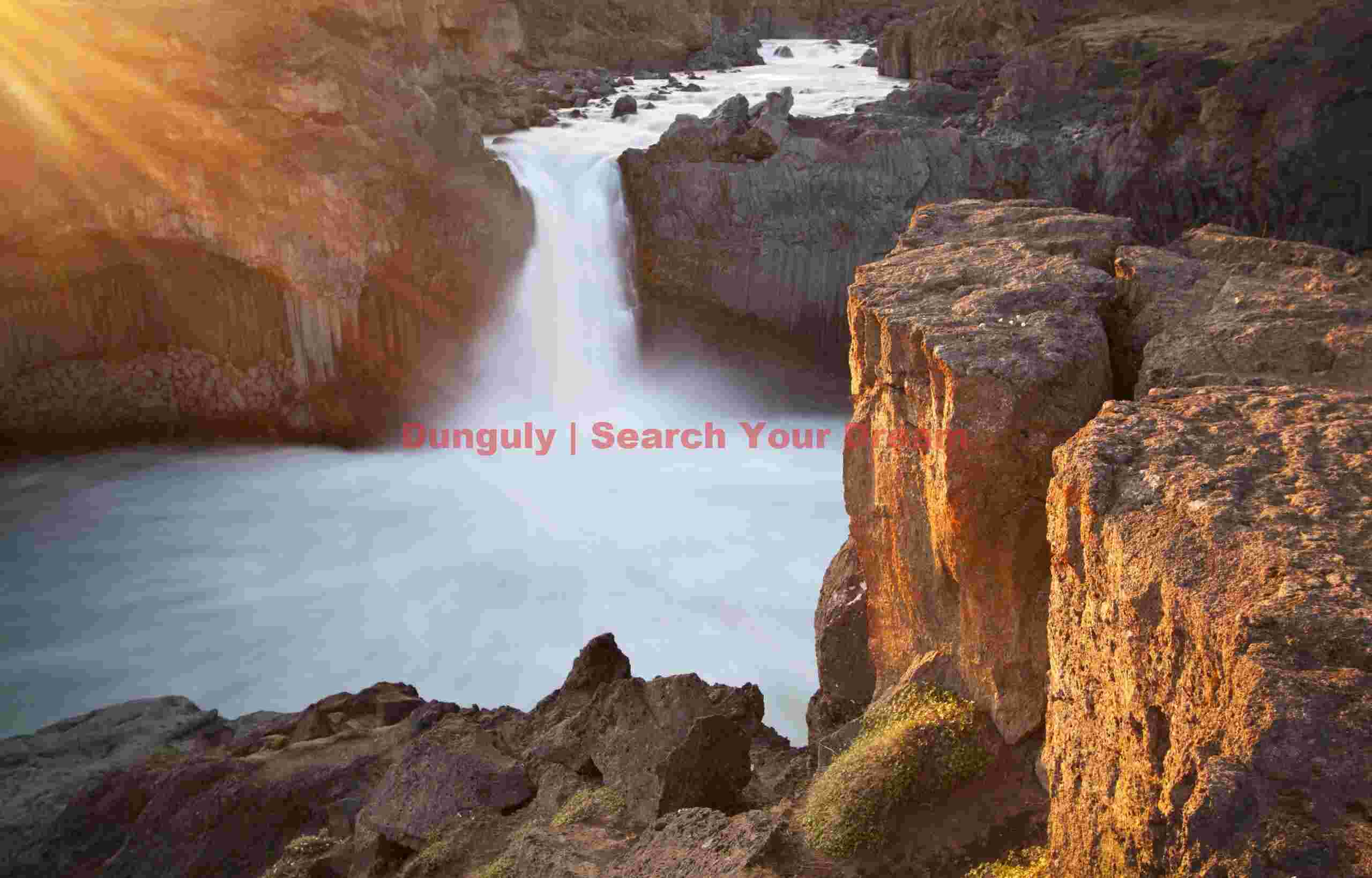 Aldeyjarfoss sunbeams