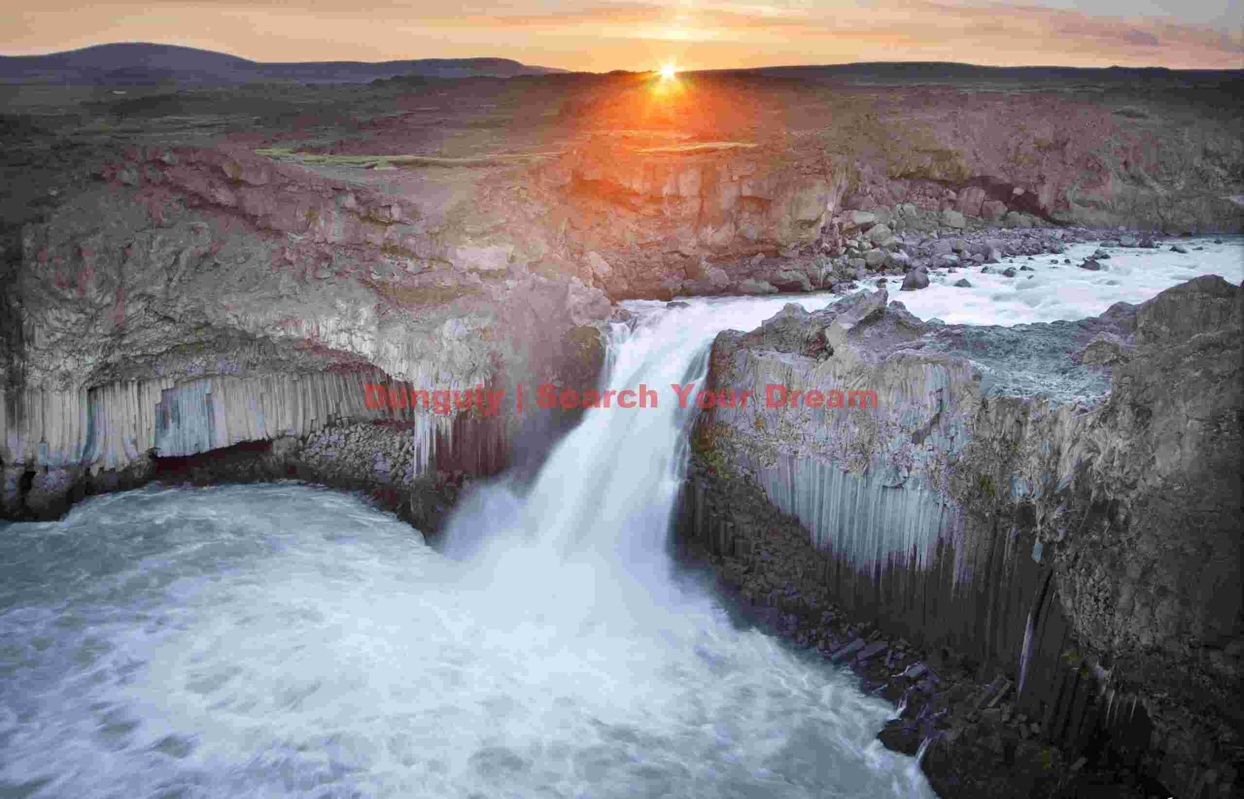 Aldeyjarfoss sunrise at 2-30 am