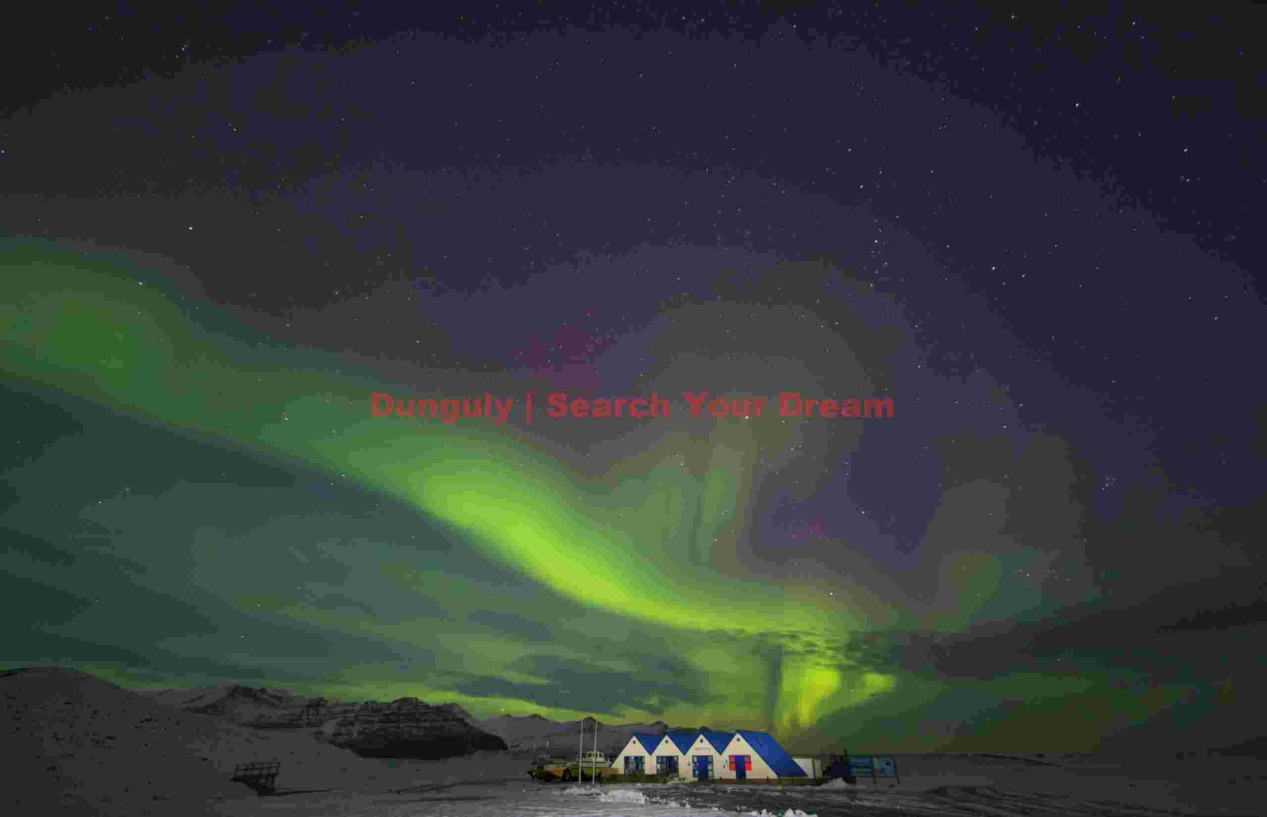 Northern Lights Above Jökulsárlón's Lakeside Cafe