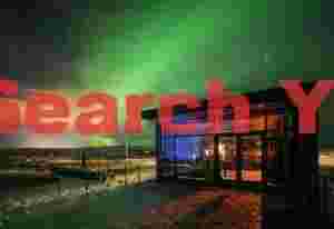 Aurora over the visitor center; Þingvellir