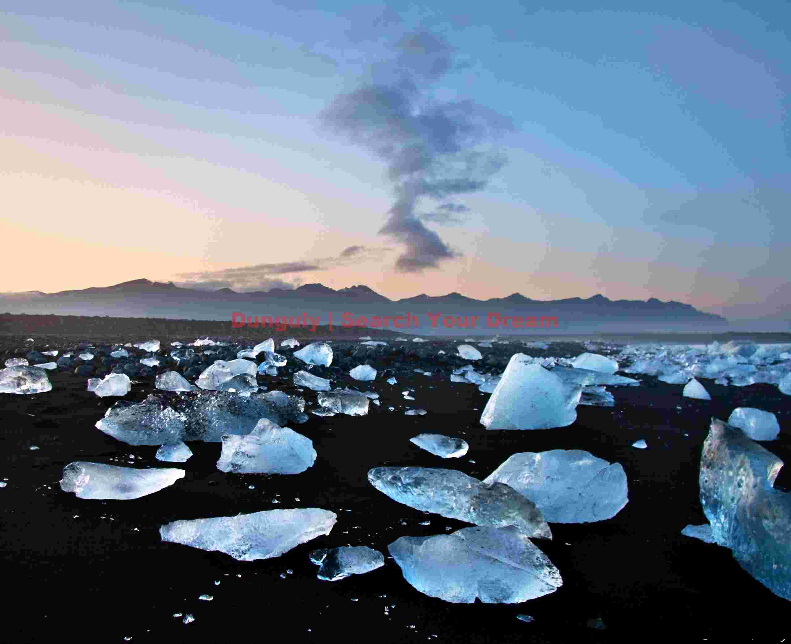 Cloud formation , Jokulsarlon beach