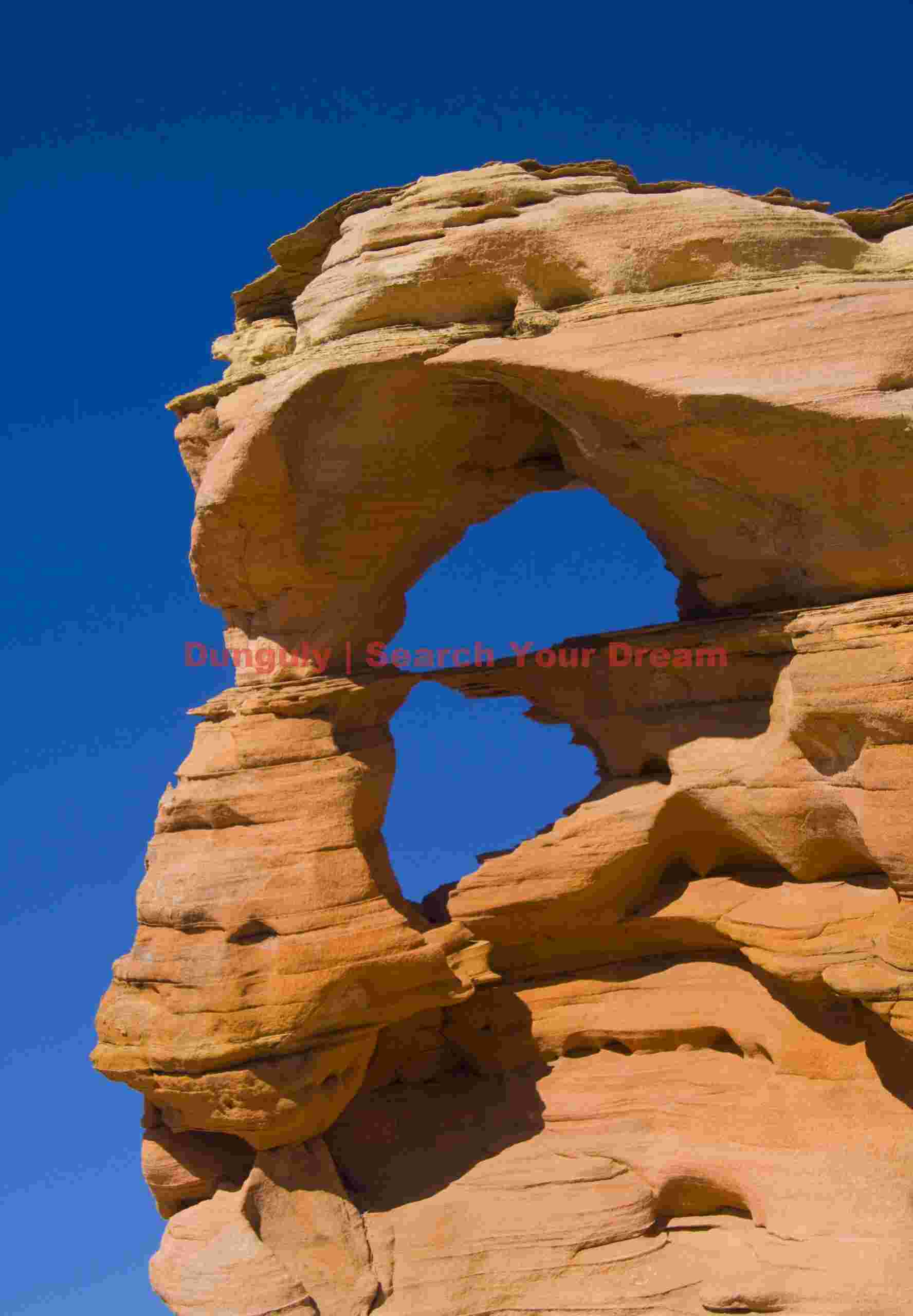Figure-of-eight arch - White Pocket - Arizona