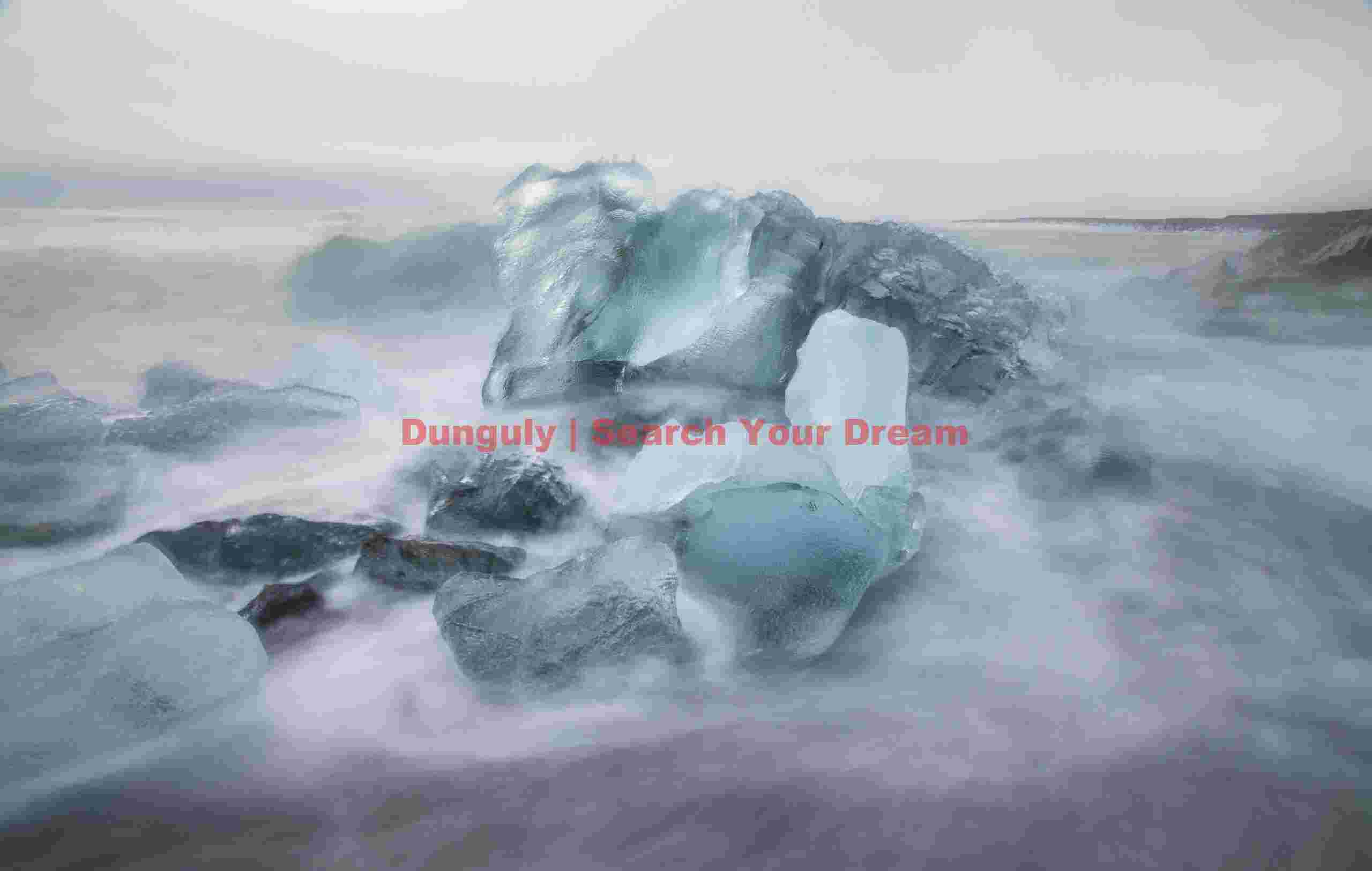 Glacial Ice Formation at Jökulberg maelstrom, Jökulsárlón, Iceland