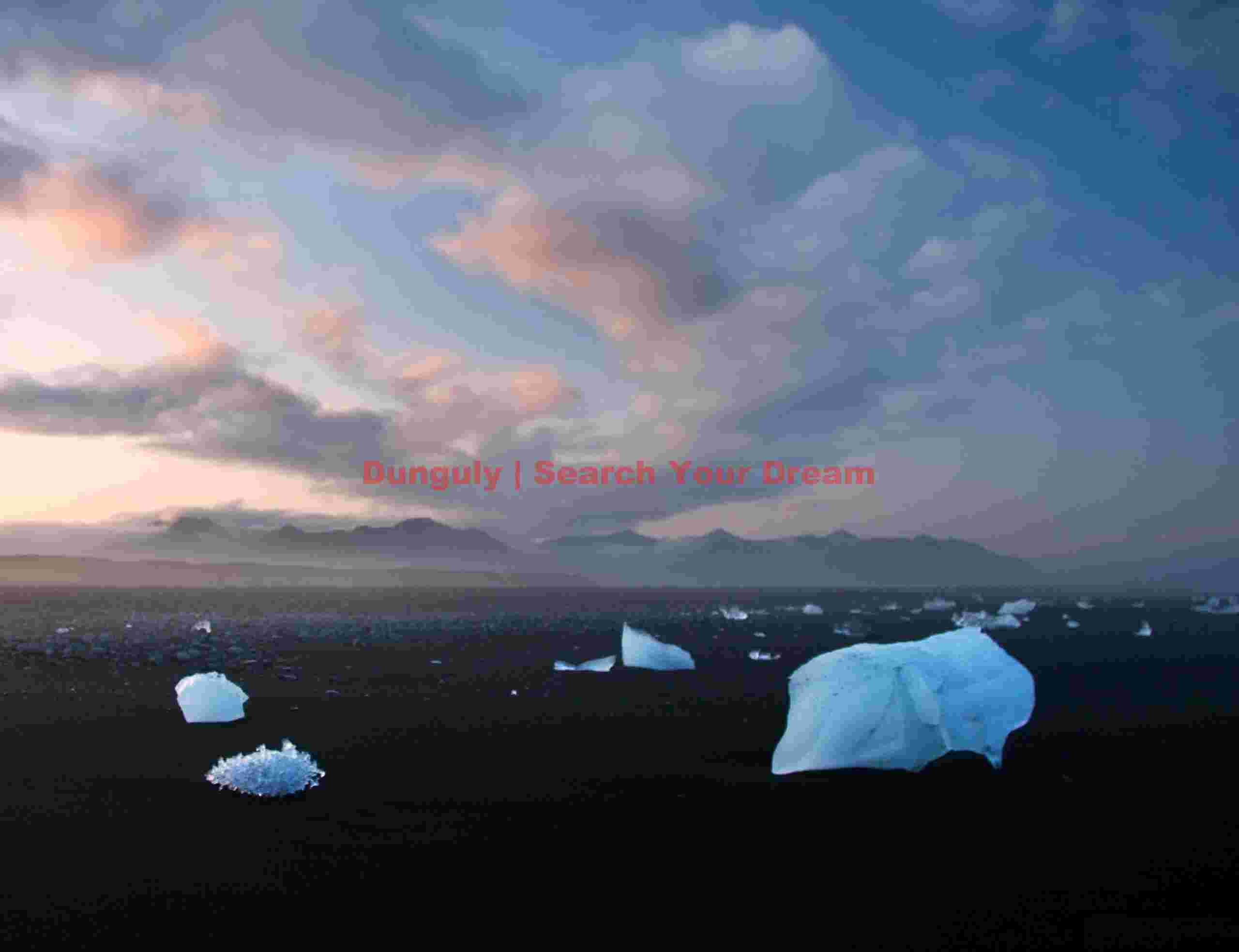 Coastal Iceland: Jokulsarlon beach - sunset clouds