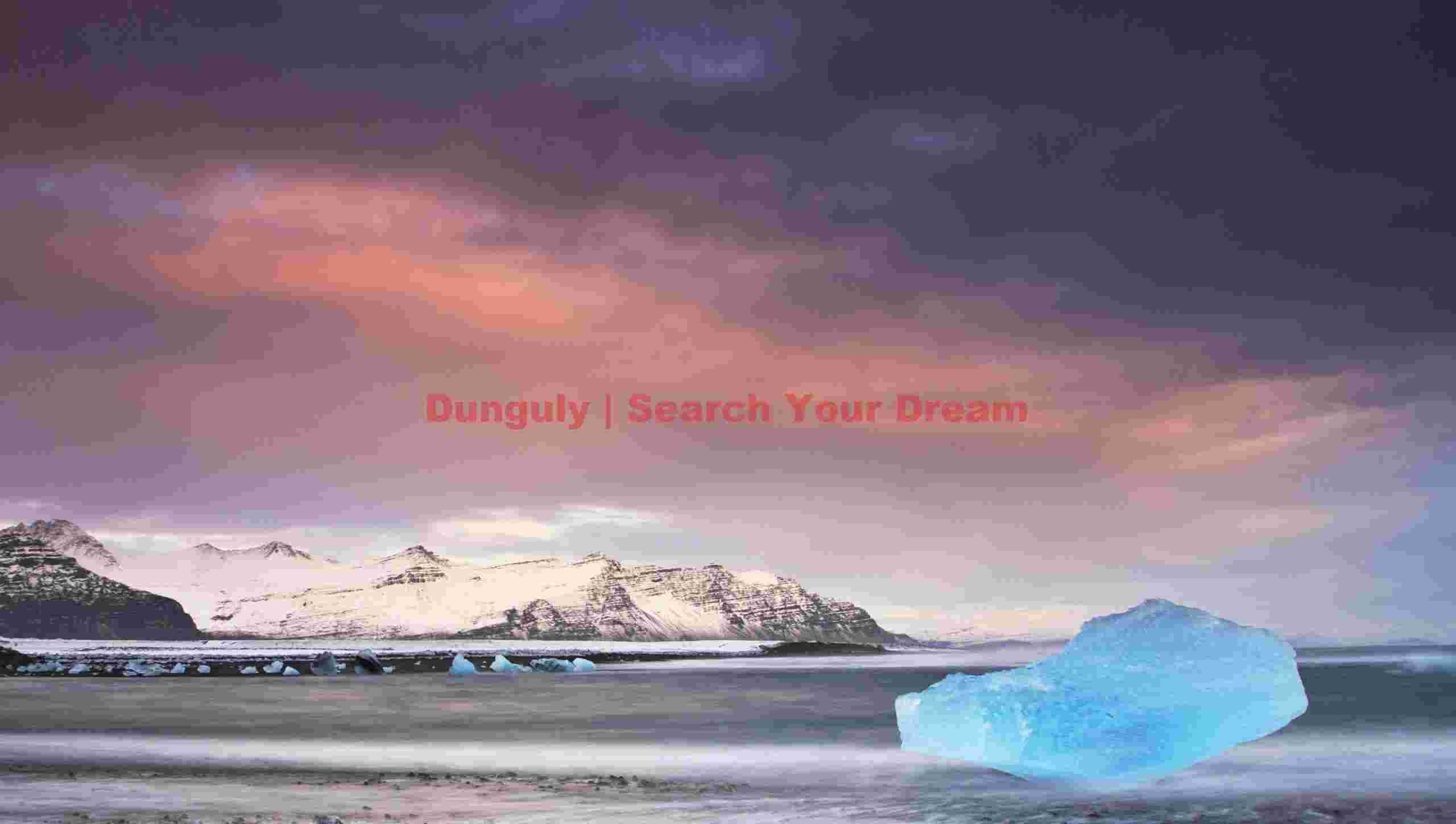 Glacial Ice Formation at Lone cyan berg