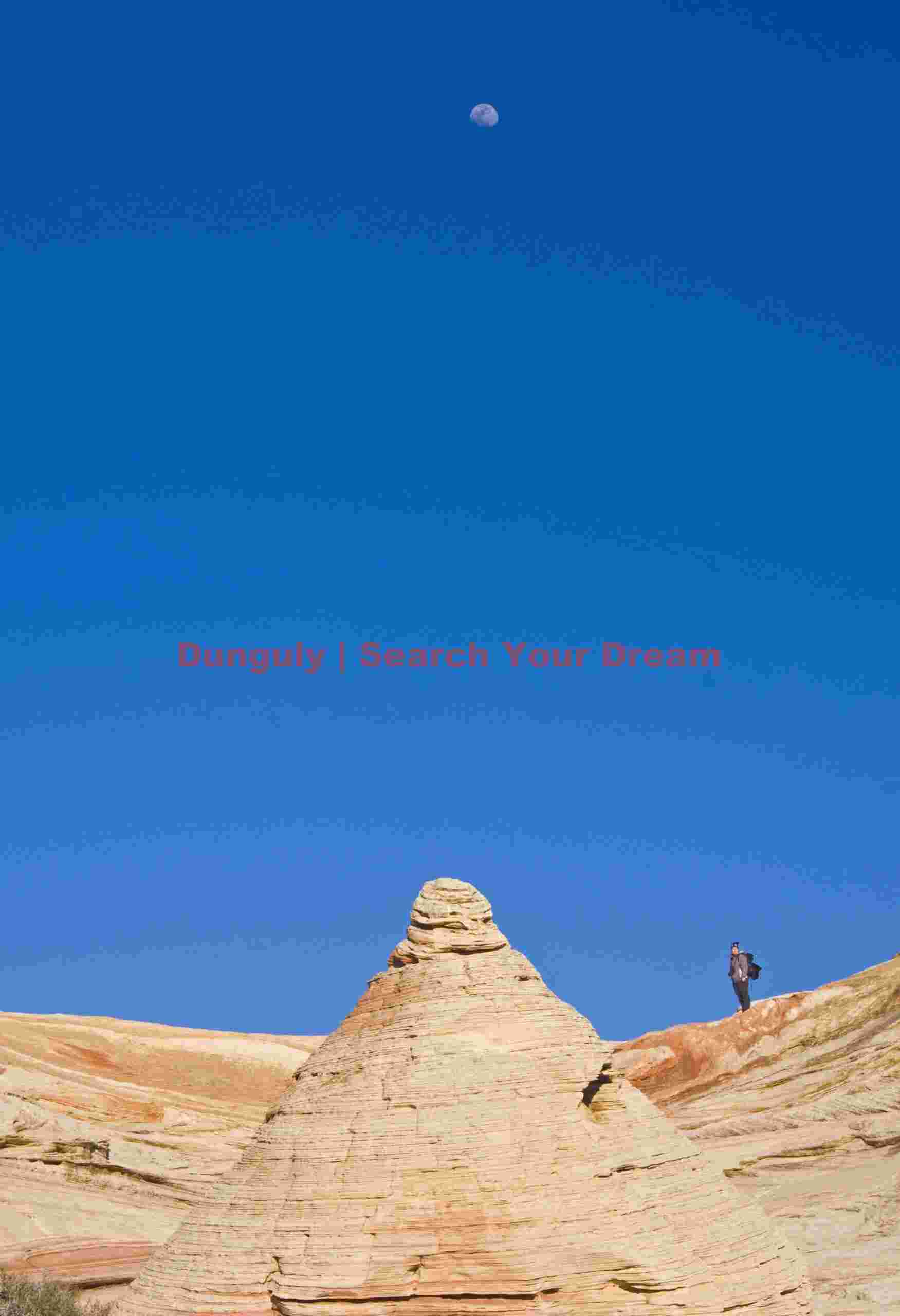 Pyramid moonrise - White Pocket - Arizona