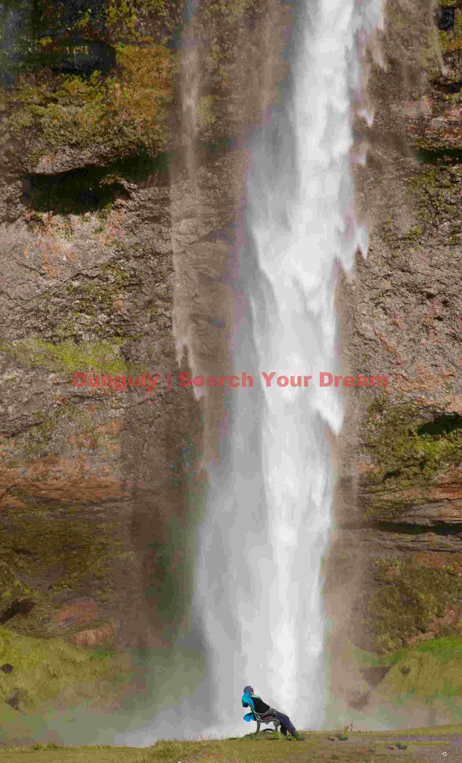 Seljalandfoss - reclining shower