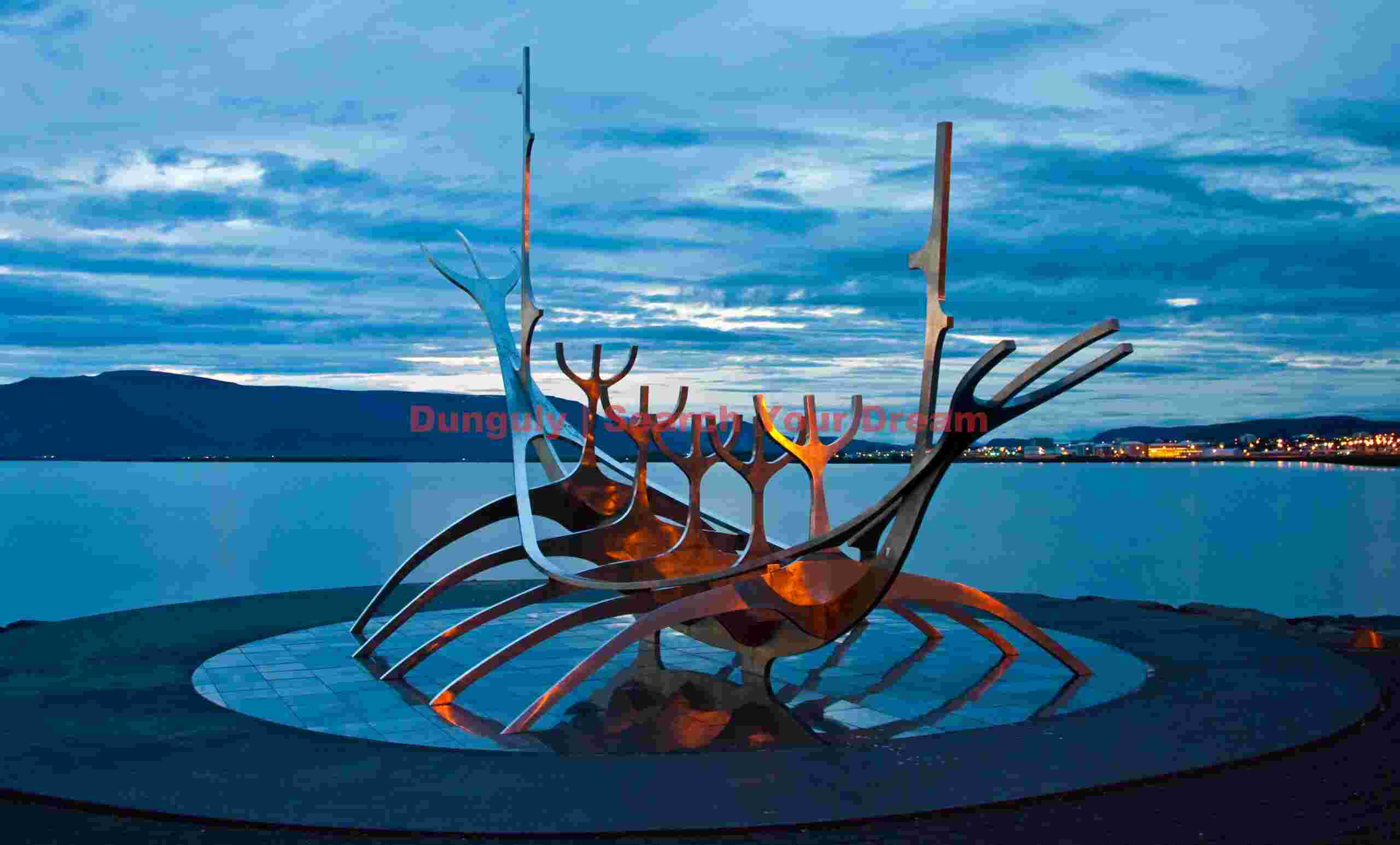 Solfario (sun voyager) - golden reflections