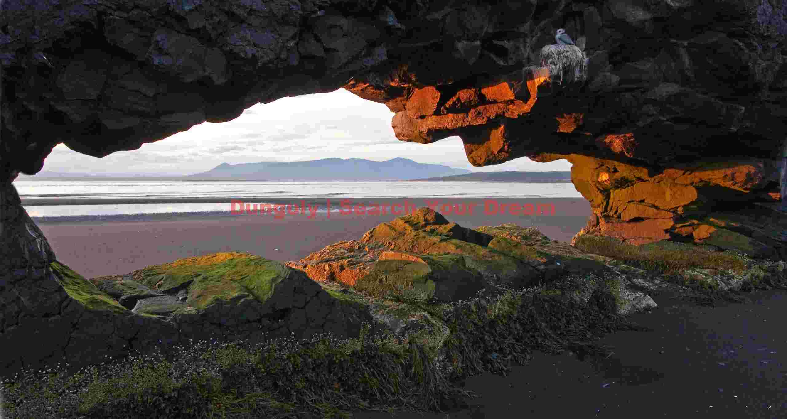 Through the arch - Hvitserkur rock