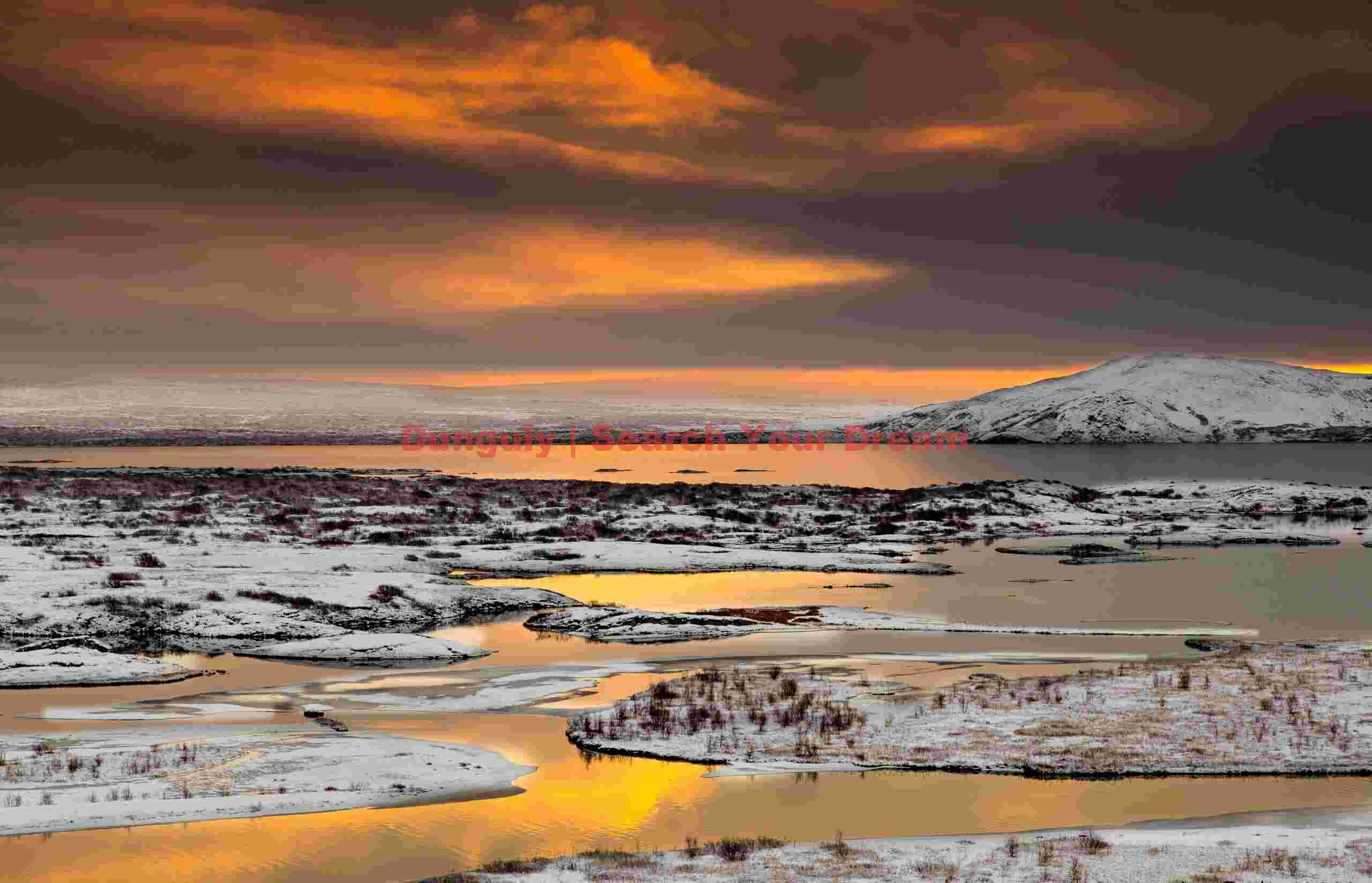 Yellow sky; Pingvellir