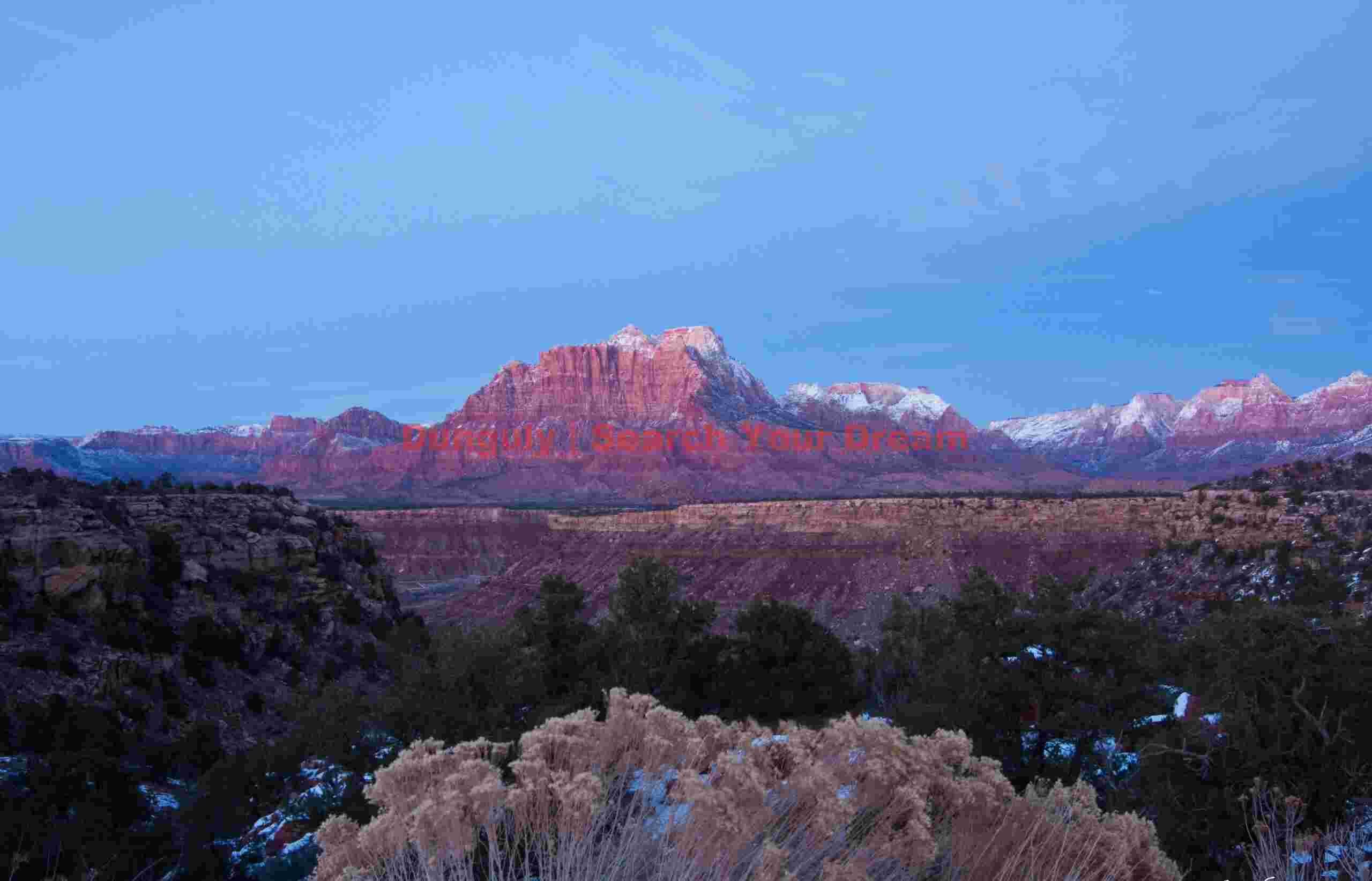 Zion - pre - dawn light along the Smithsonian Buttes road