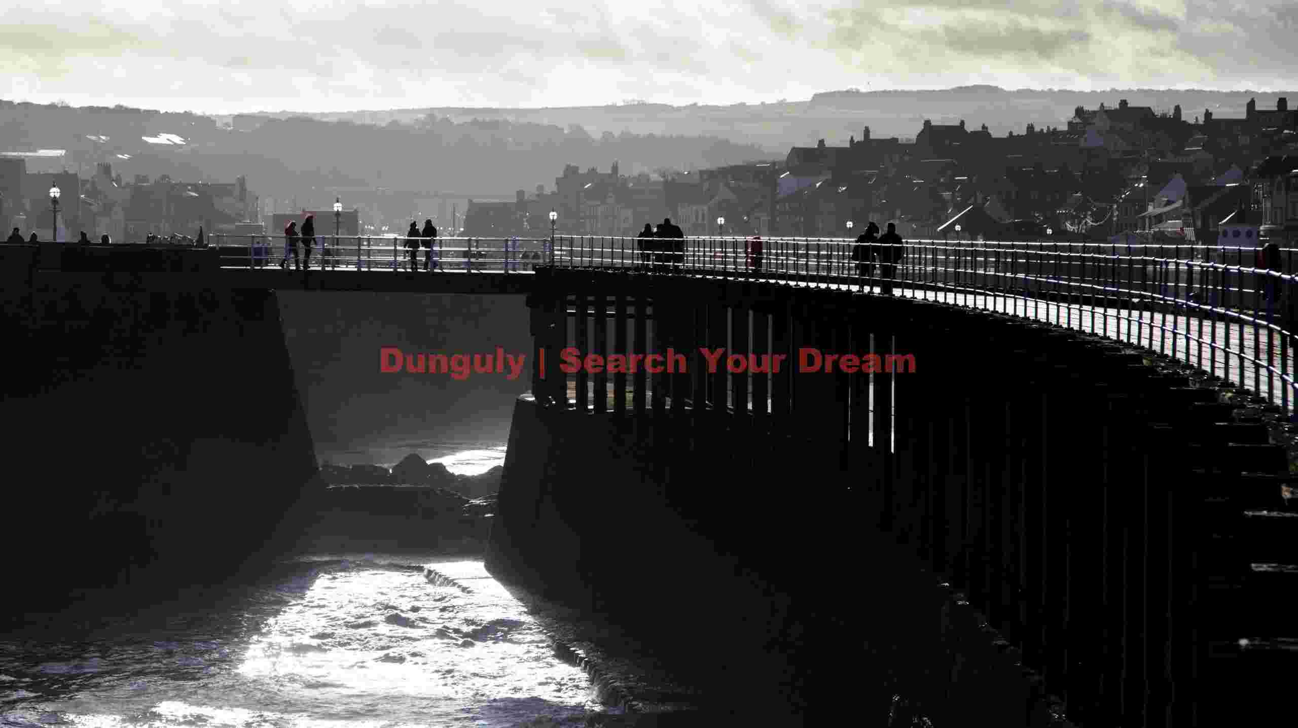 Bridge across to the outer jetty