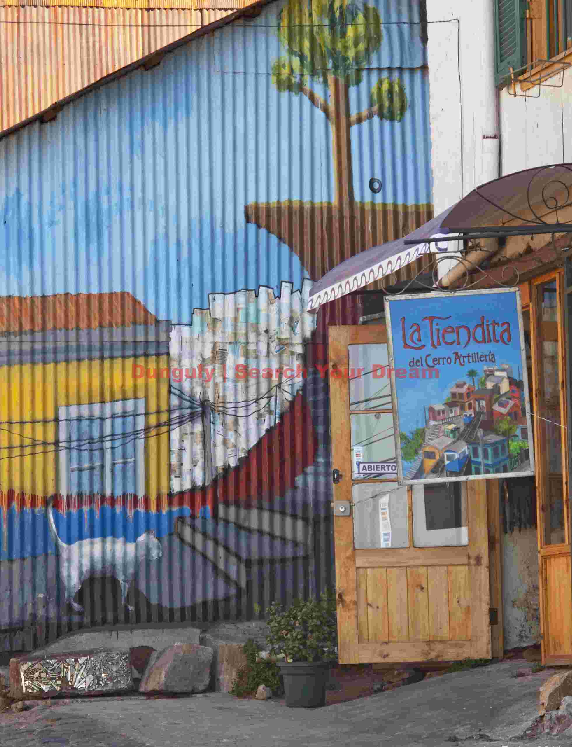 Vintage Cafe Sign in Valparaiso