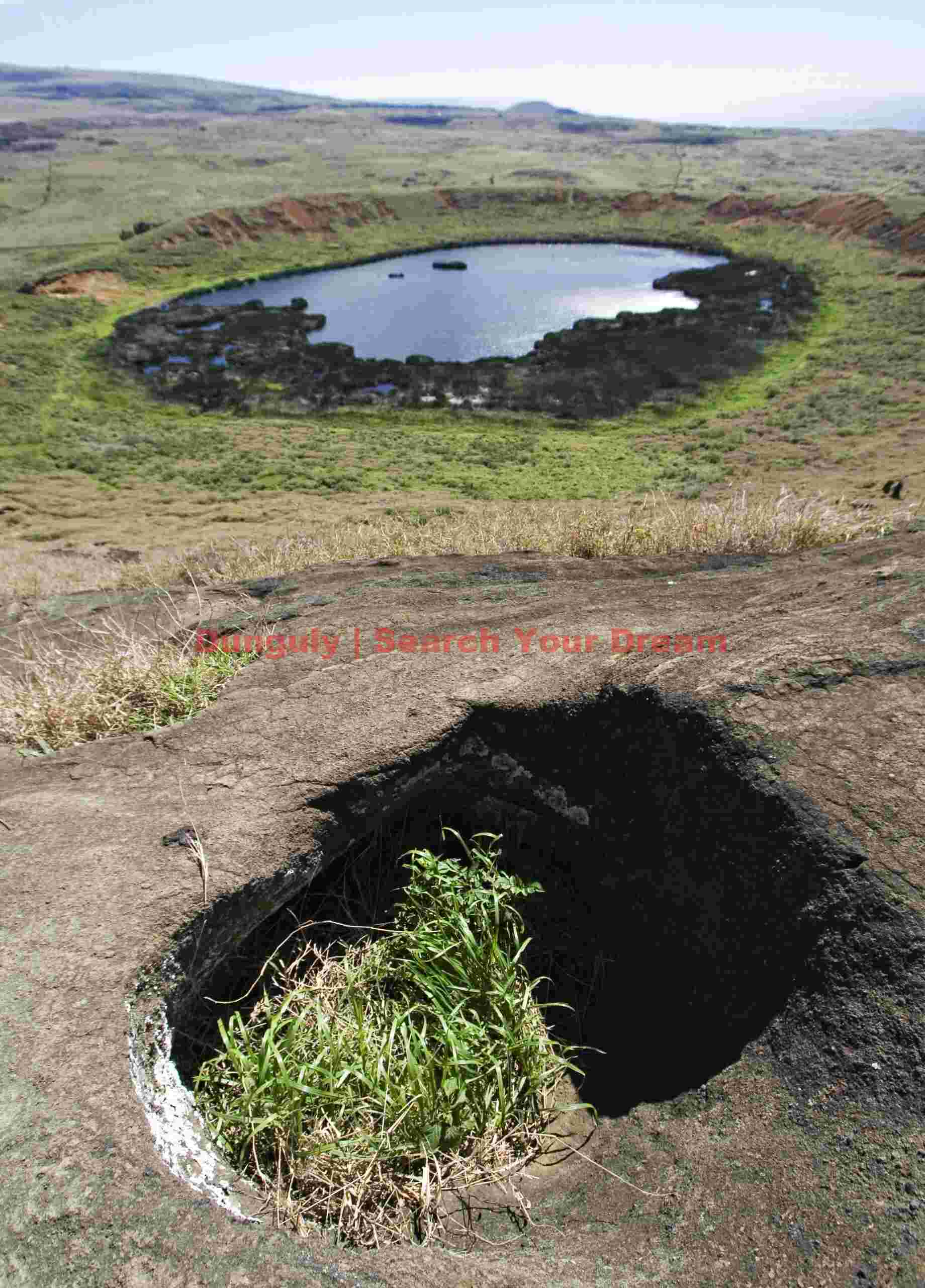 Easter Island - Rano Raraku Crater