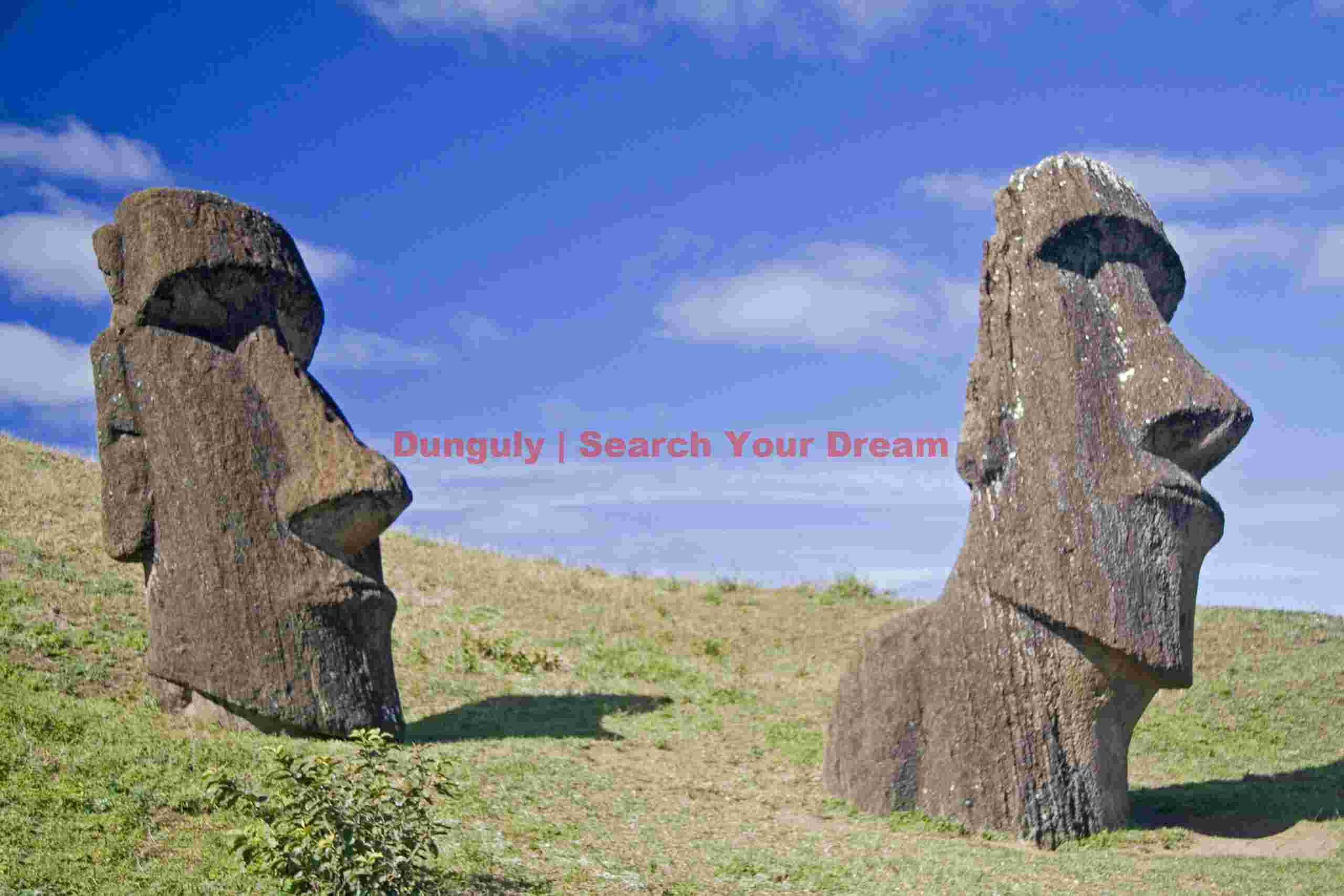 Easter Island - Rano Raraku - Two Moai Brothers