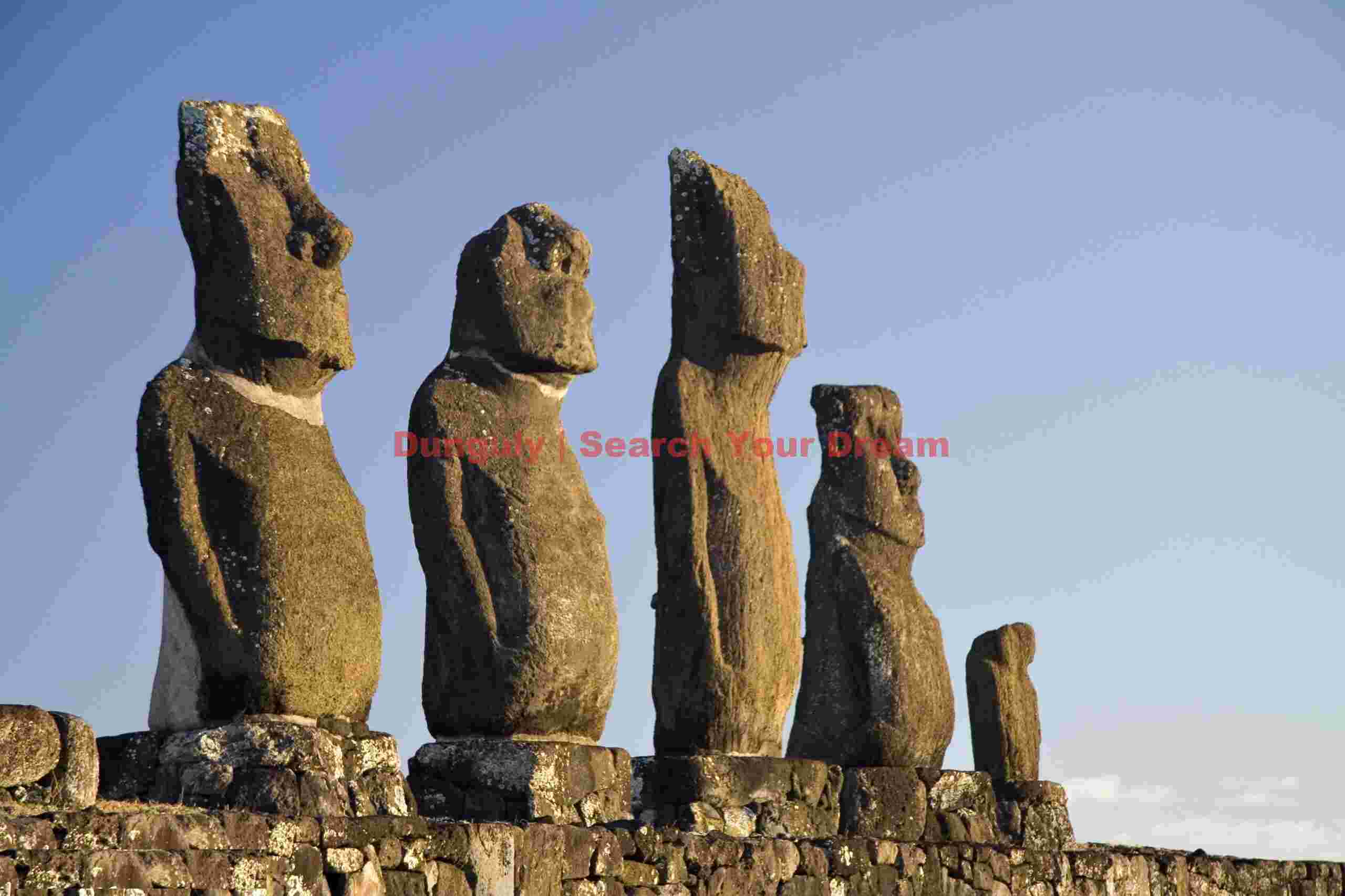 Easter Island - Tahai - Five Moai