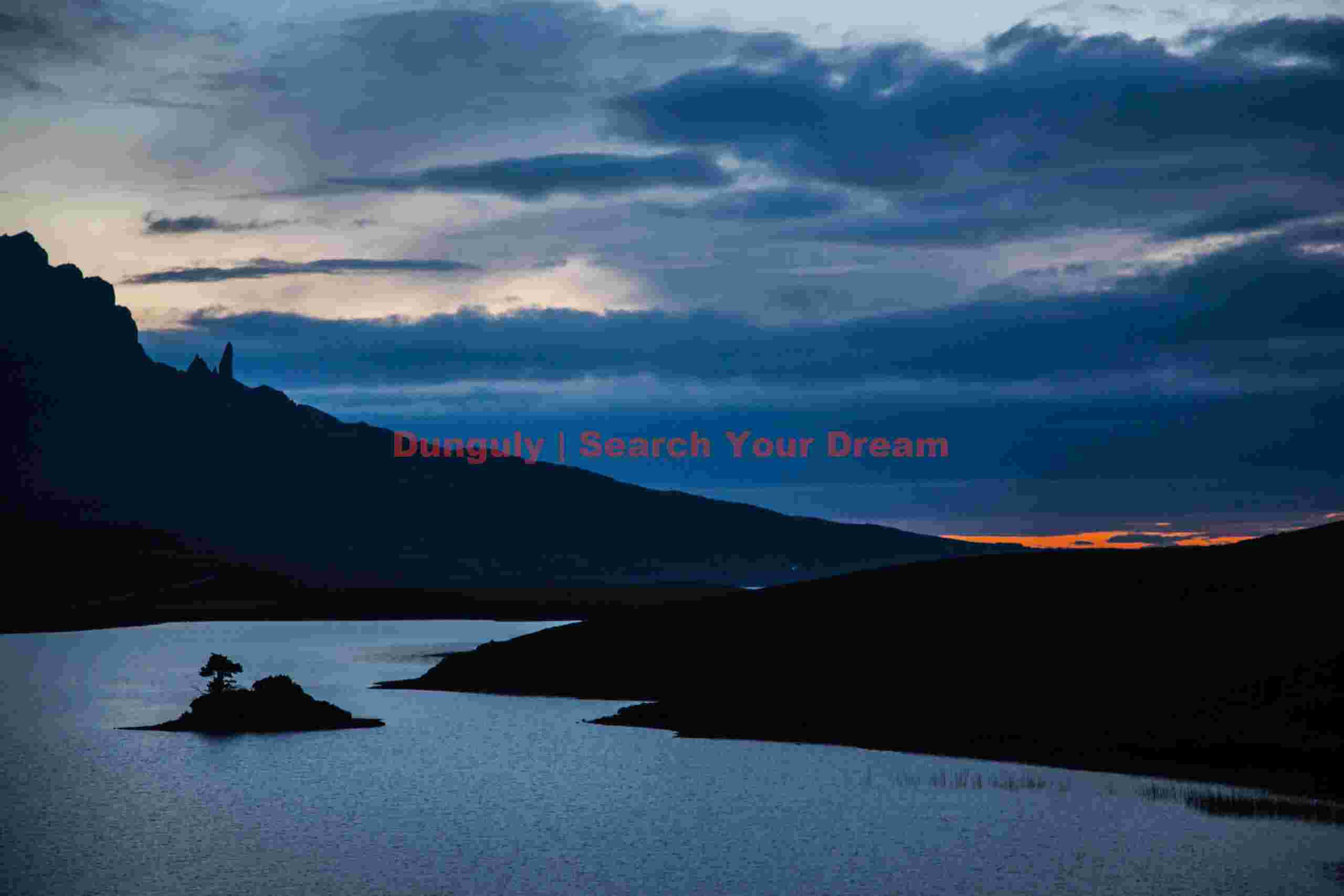Old Man of Storr and island in Loch Leathan