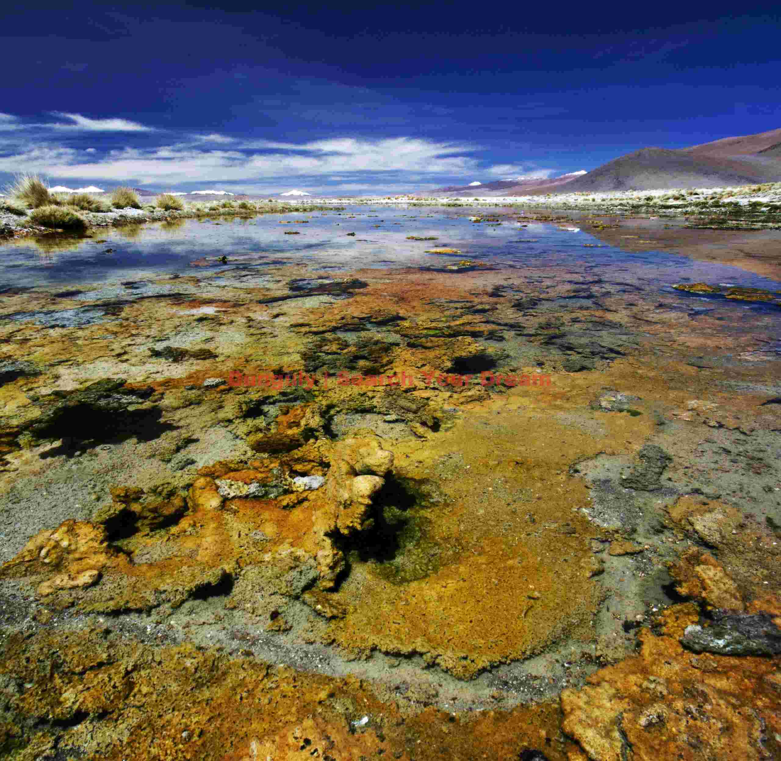 Orange thermal spring - Laguna Verde