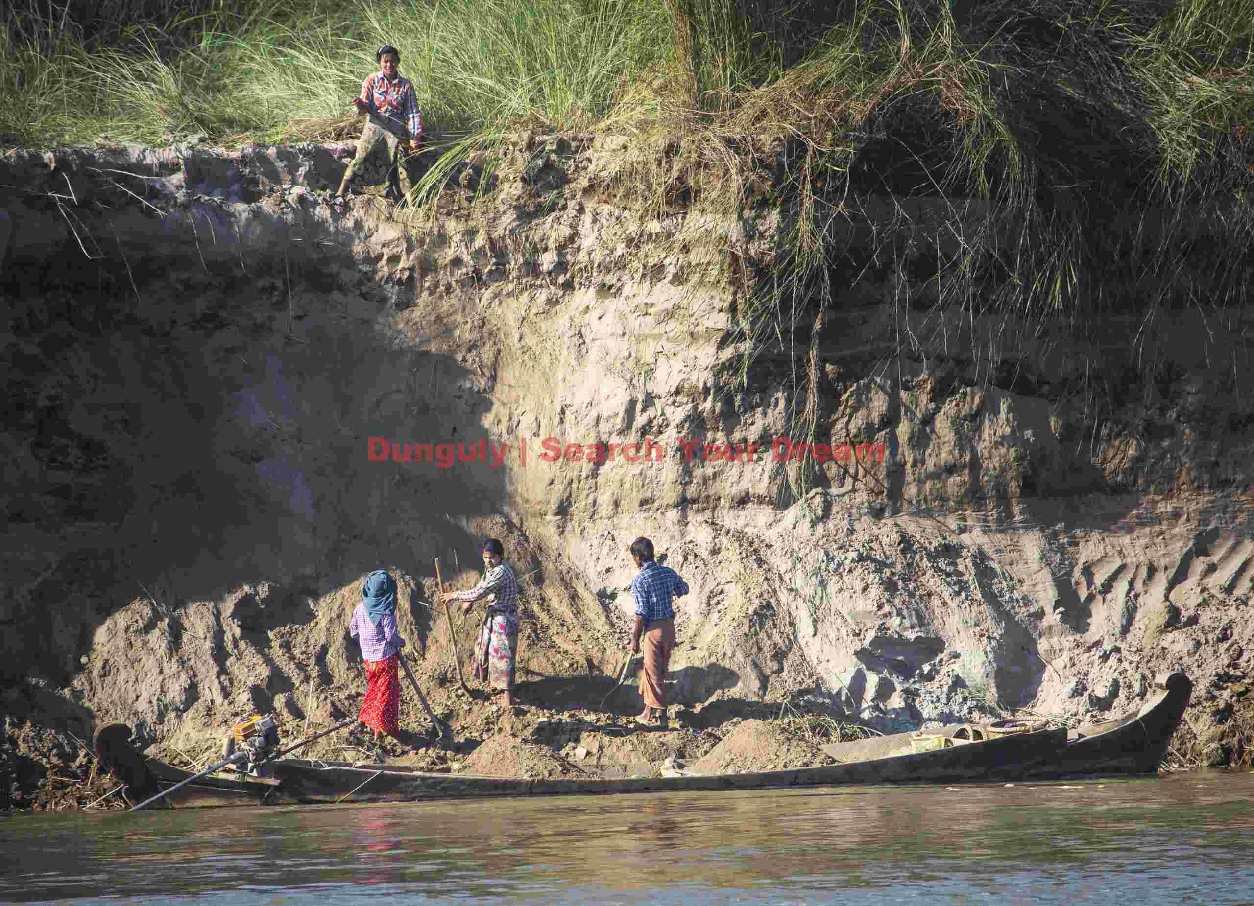 Digging sand on island in the Ayerwaddy river