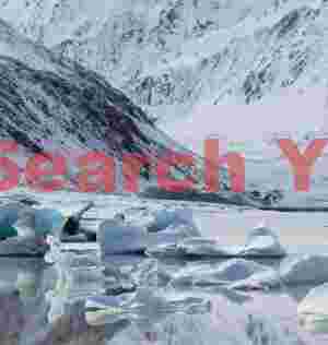 Icebergs near Hooker Lake outflow