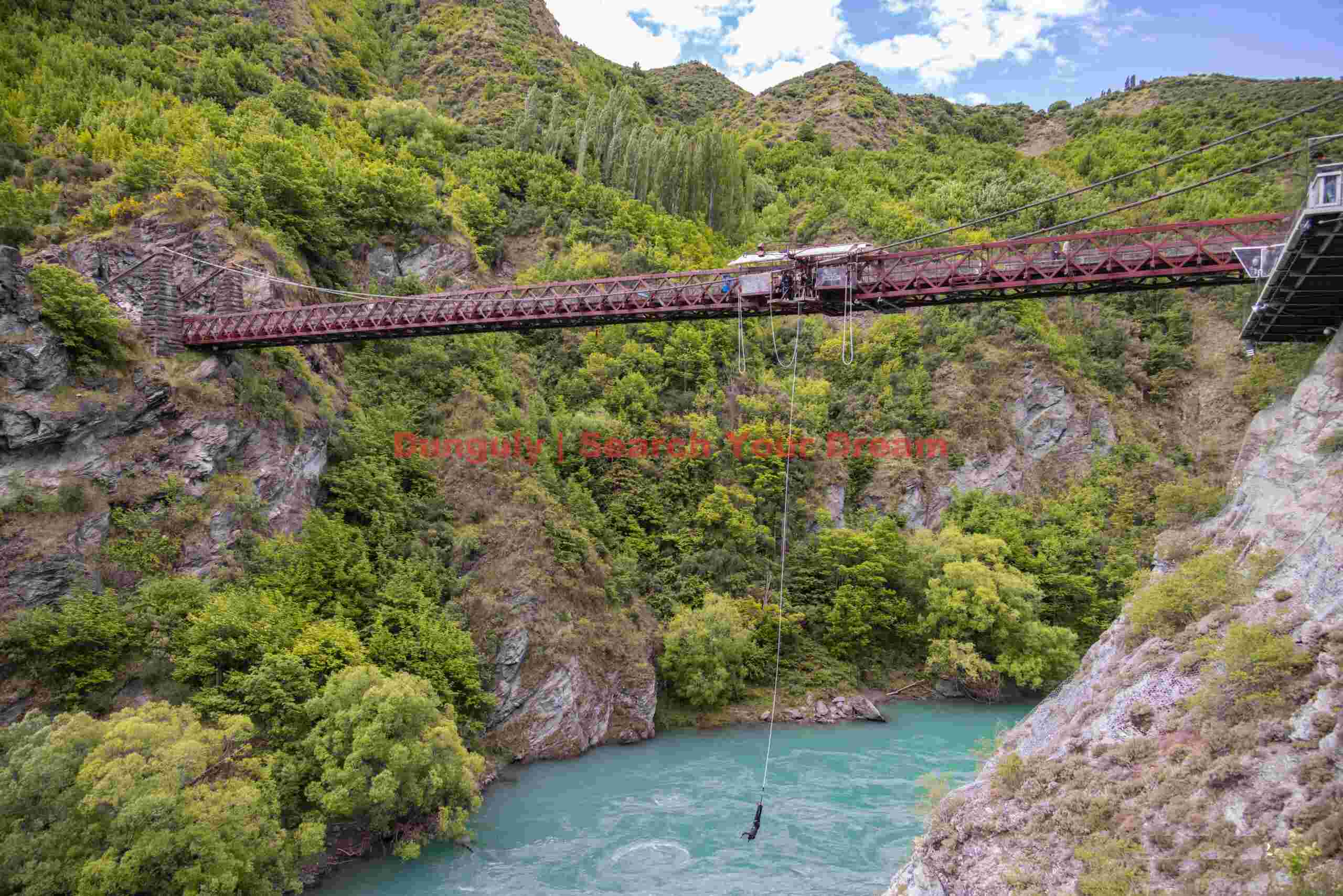 Kawai Bungy jumping from Kawarau Gorge bridge