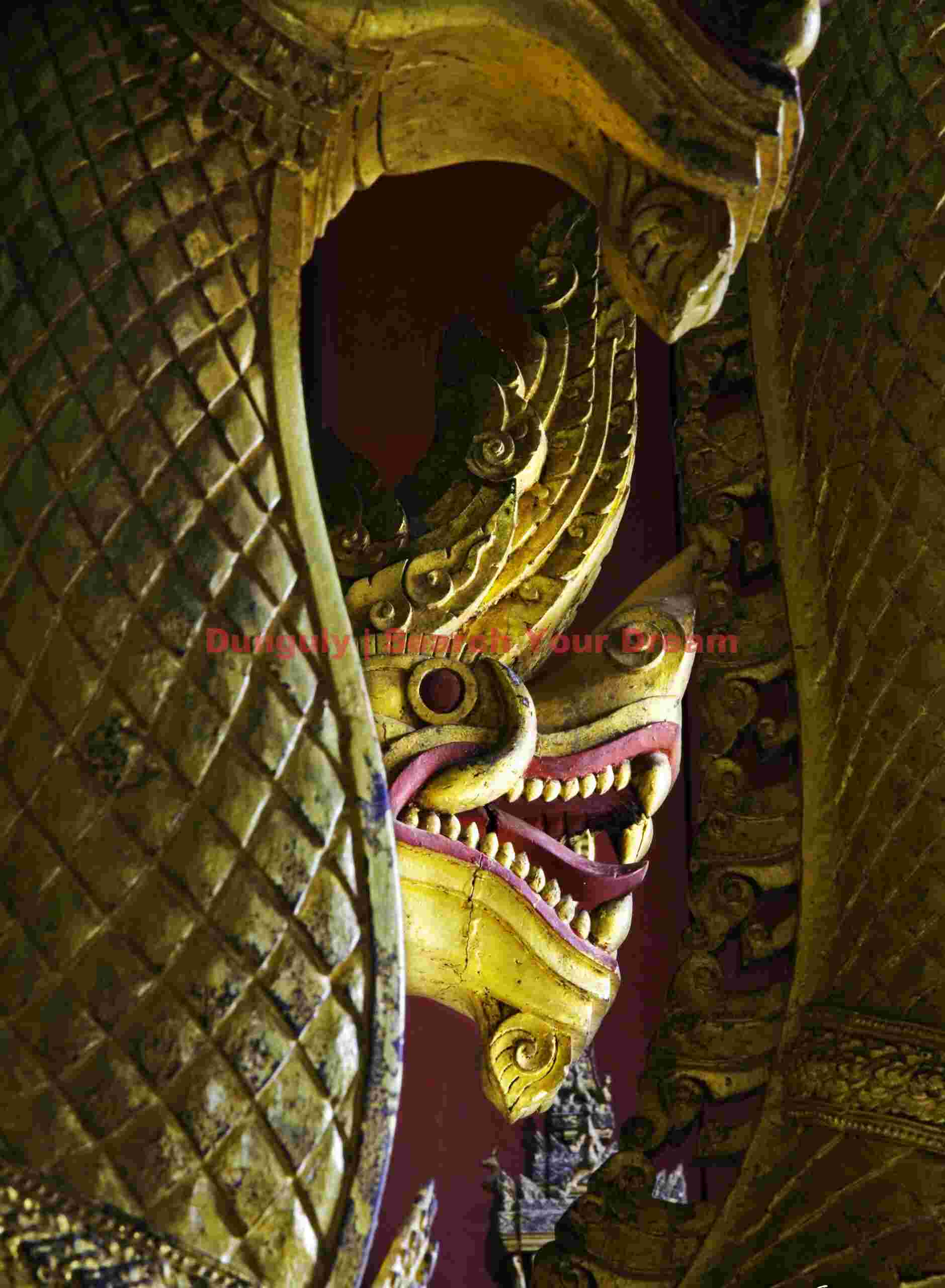 Stylized dragon head, Wat Sien Thong